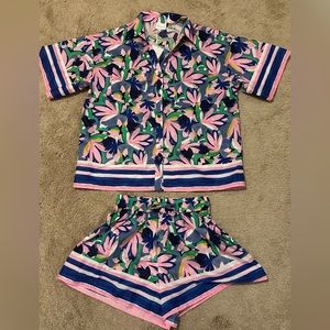 NWT 2 piece matching set! Tropical pattern, vibrant colors